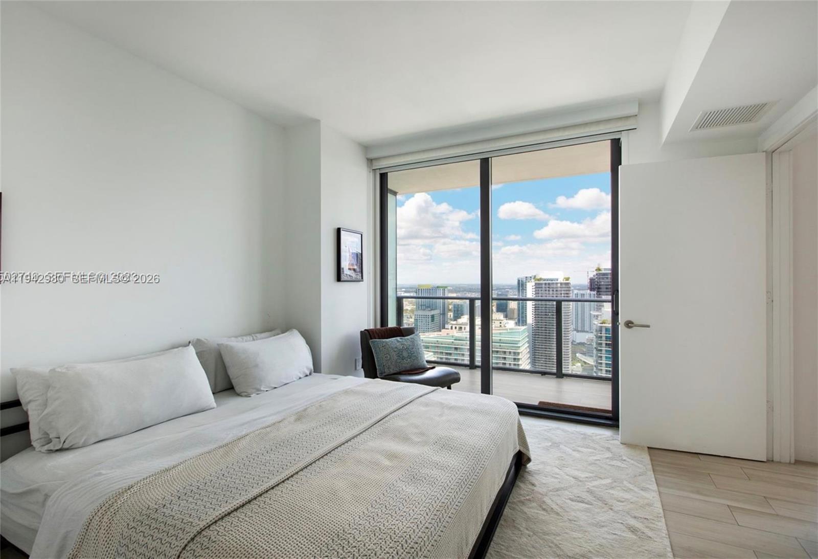 1300 S Miami Ave #4811, Miami FL 33130