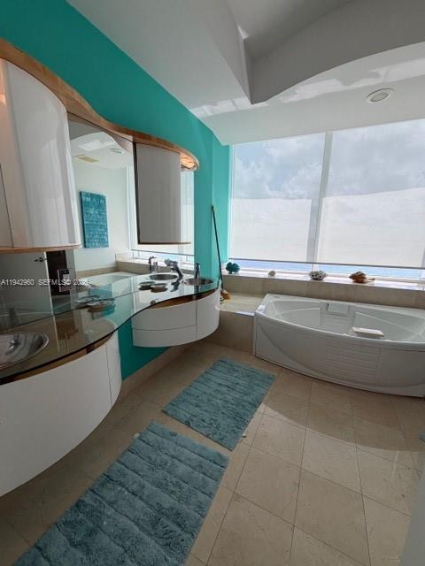 18101 Collins Ave #3909, Sunny Isles Beach FL 33160