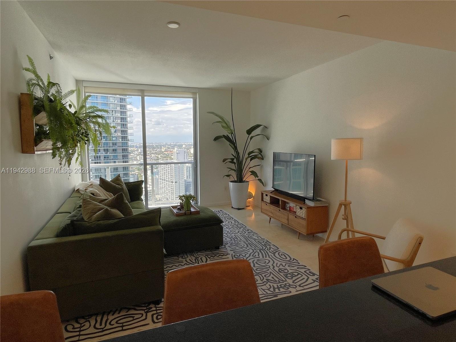1060 Brickell Ave #3411, Miami FL 33131