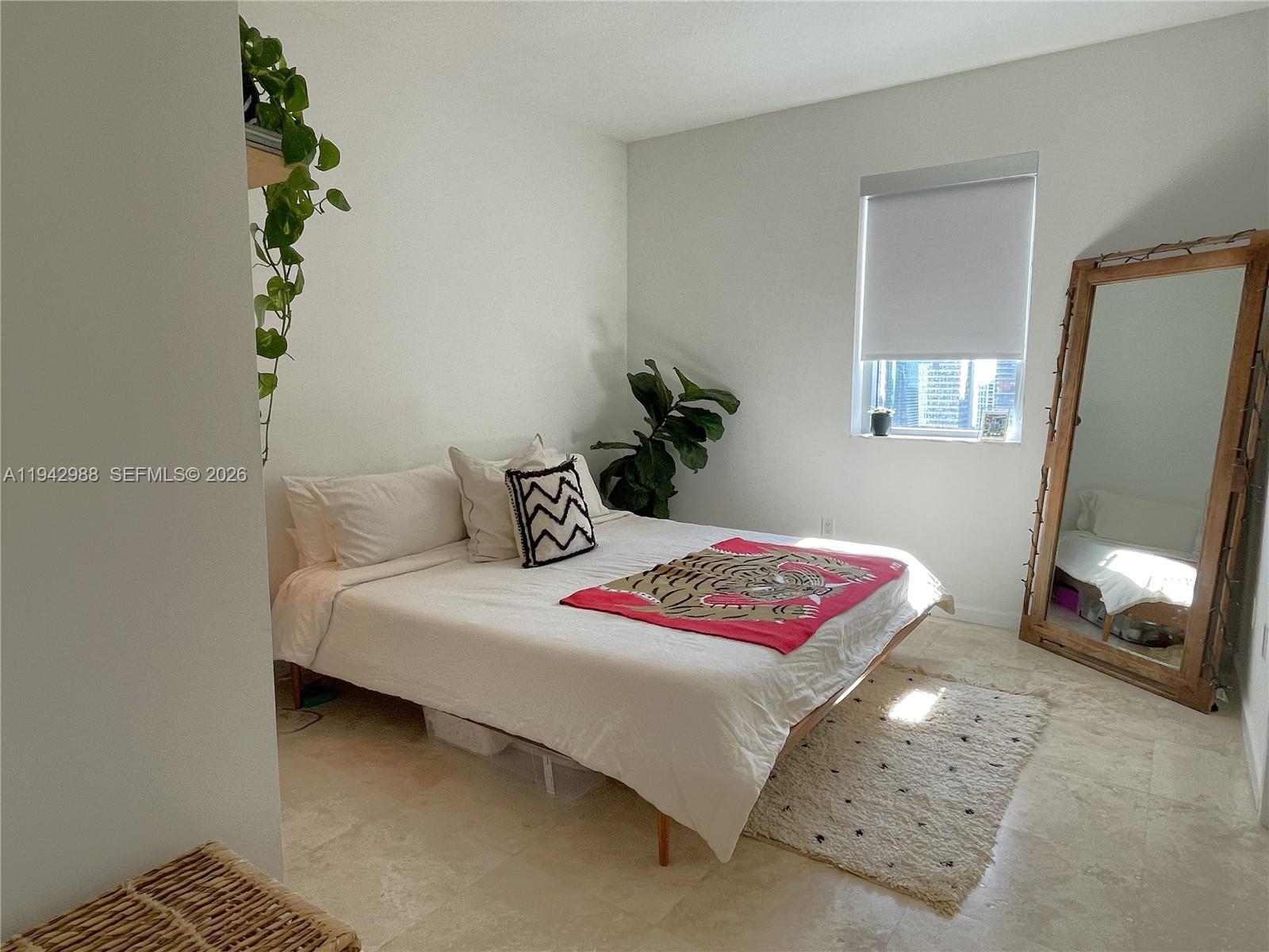 1060 Brickell Ave #3411, Miami FL 33131