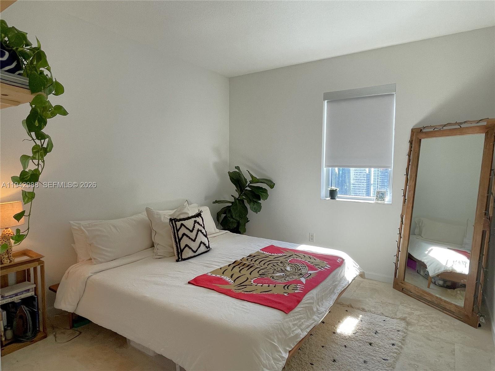 1060 Brickell Ave #3411, Miami FL 33131