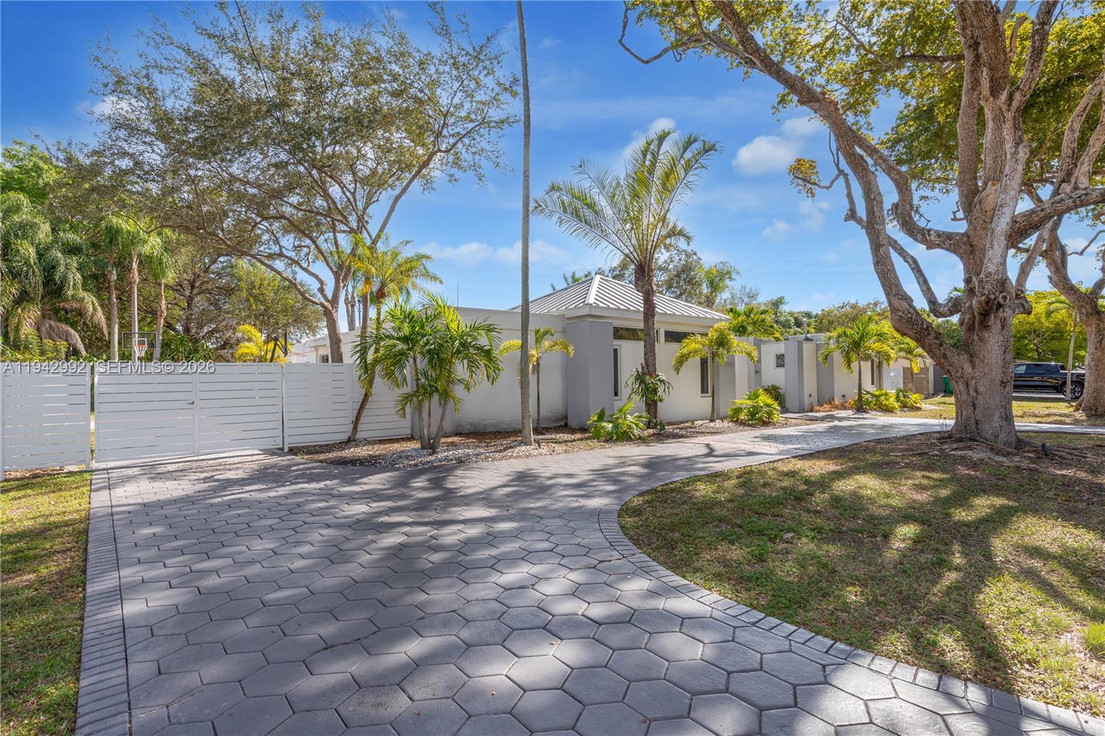 18555 SW 83rd Pl, Cutler Bay FL 33157