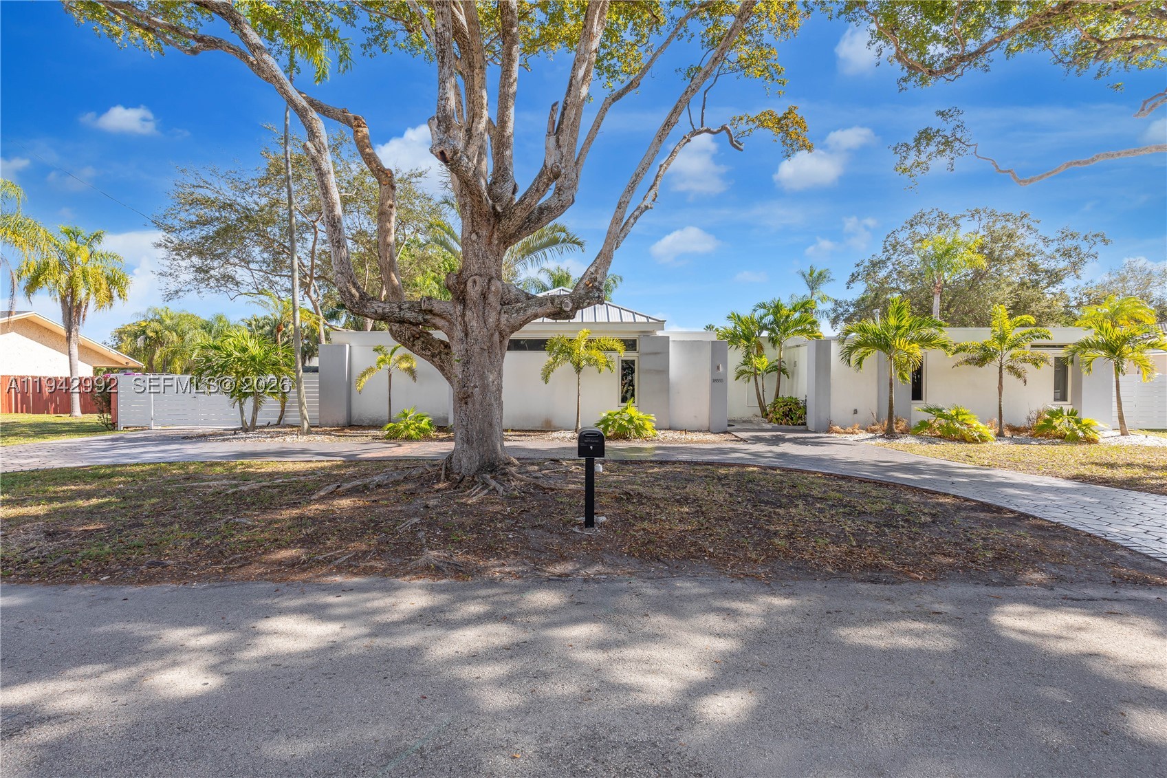 18555 SW 83rd Pl, Cutler Bay FL 33157