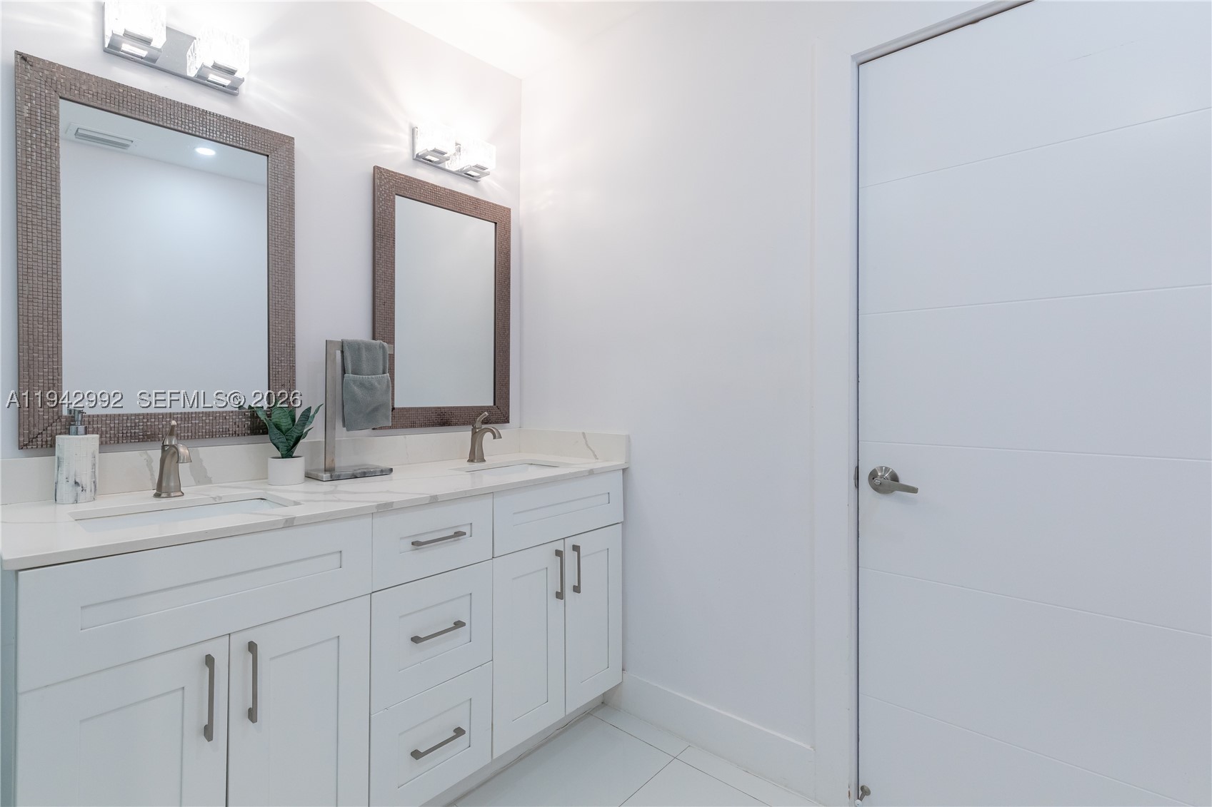18555 SW 83rd Pl, Cutler Bay FL 33157