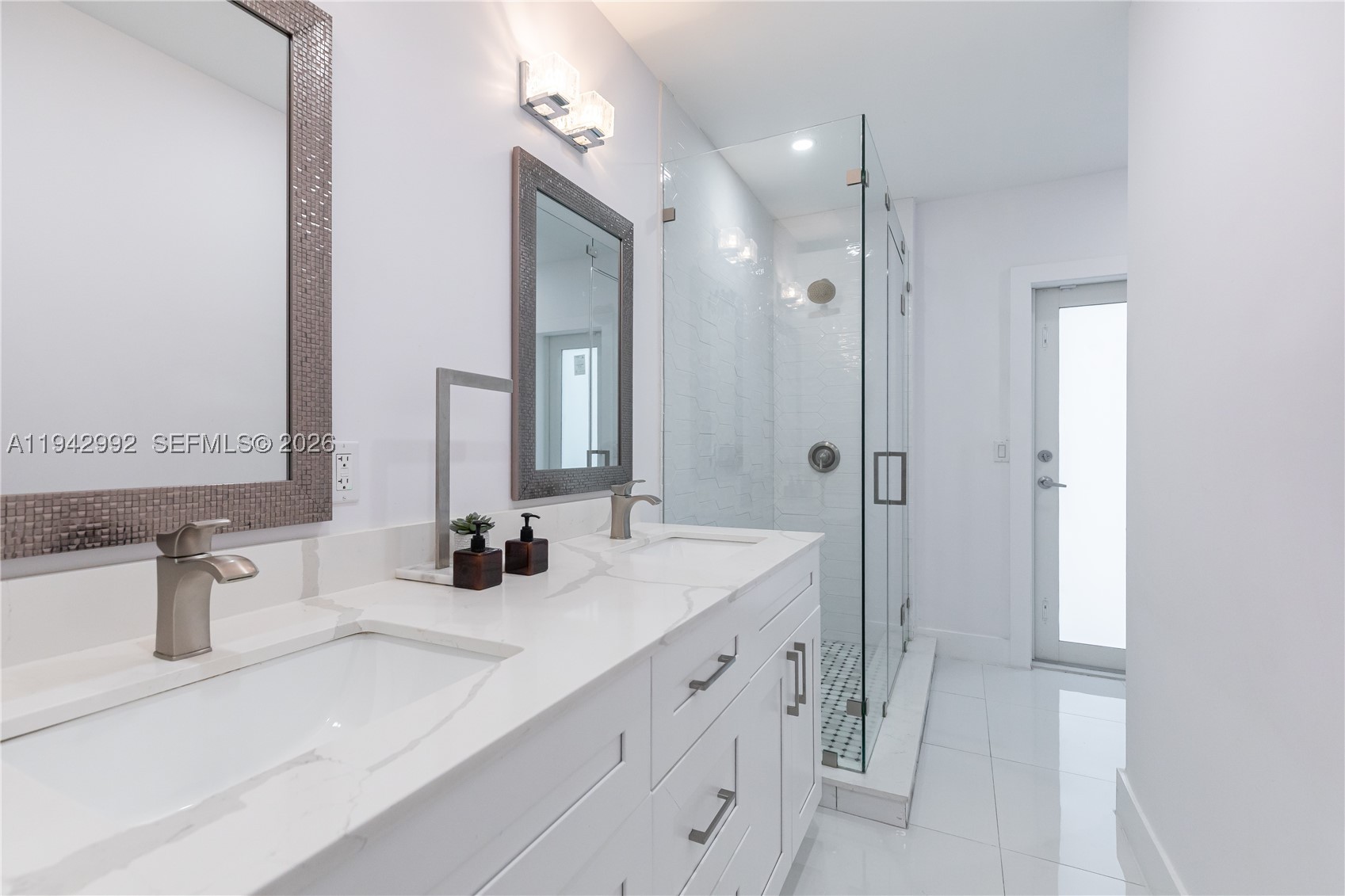 18555 SW 83rd Pl, Cutler Bay FL 33157