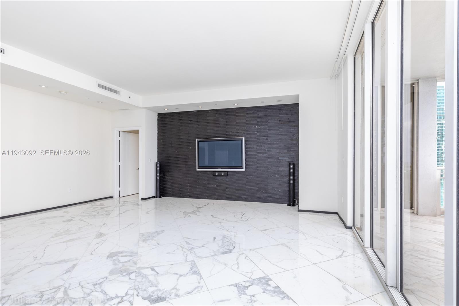 901 Brickell Key Blvd #3407, Miami FL 33131