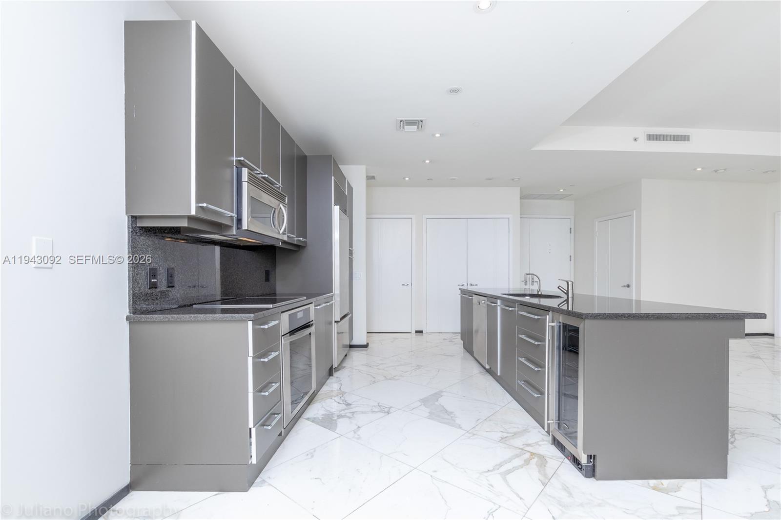 901 Brickell Key Blvd #3407, Miami FL 33131