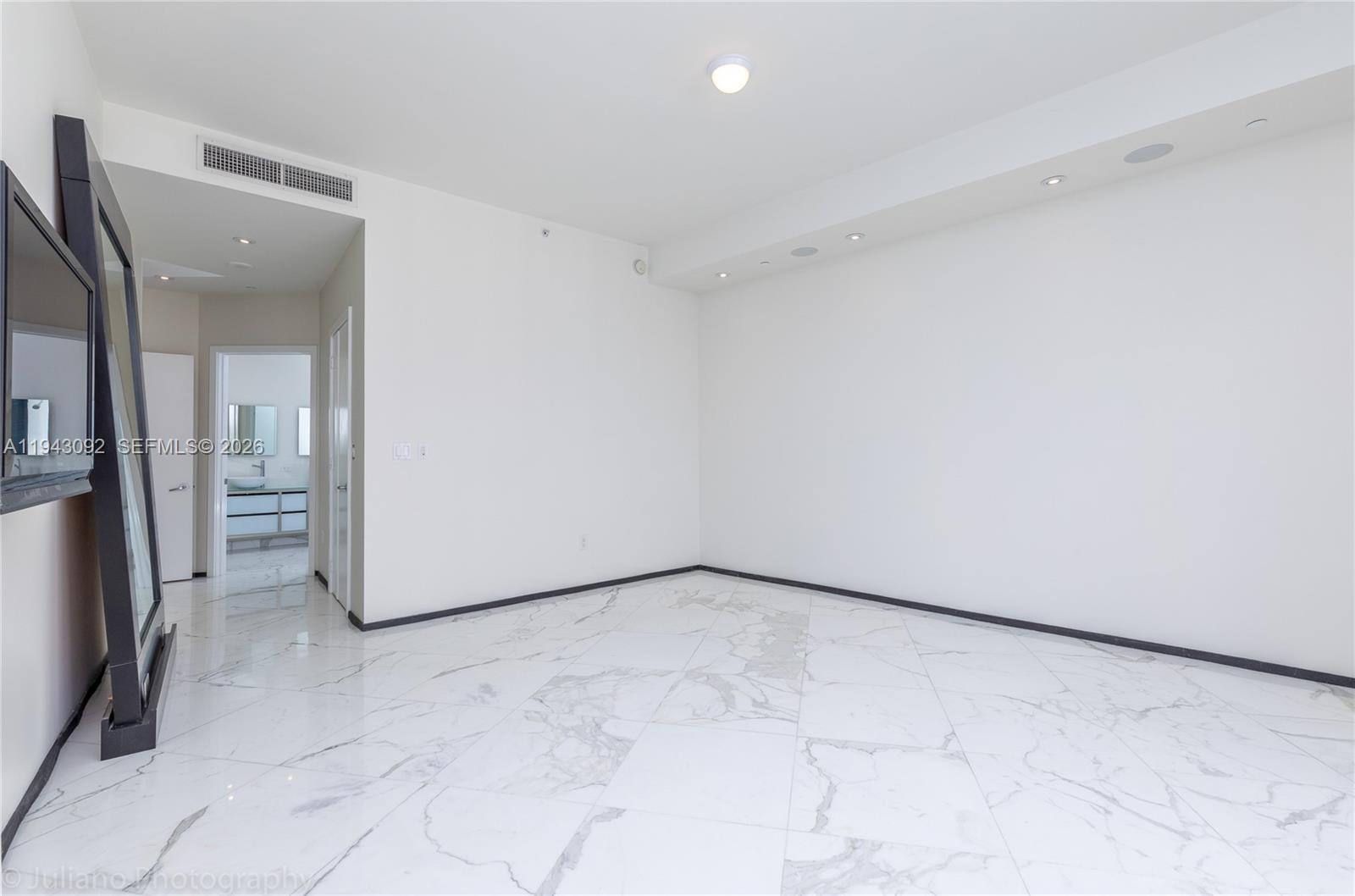 901 Brickell Key Blvd #3407, Miami FL 33131