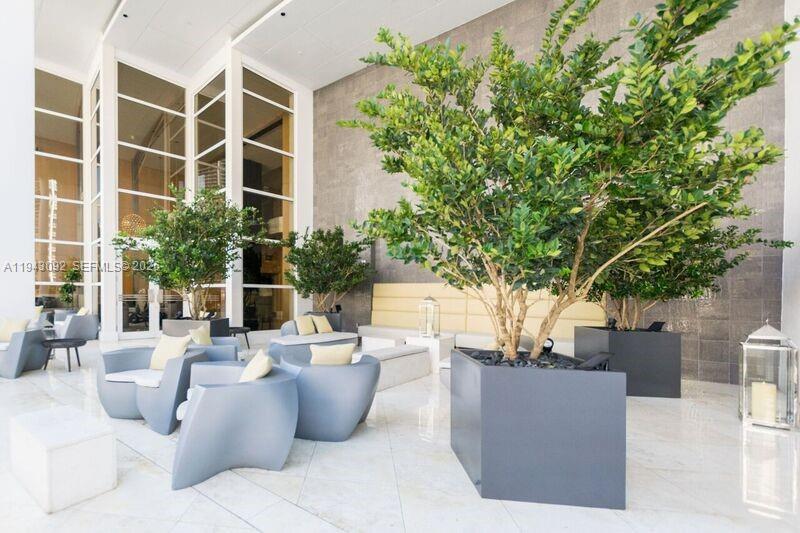 901 Brickell Key Blvd #3407, Miami FL 33131