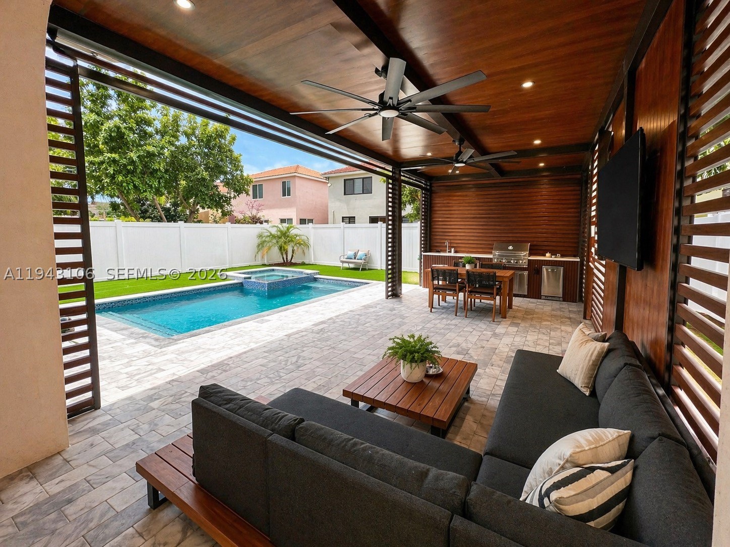 7782 NW 18th St, Pembroke Pines FL 33024