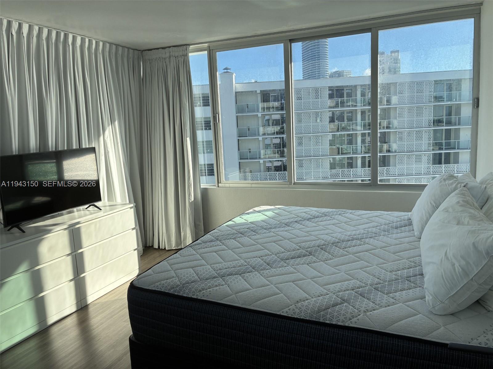 Miami Beach FL 33139 - A11943150