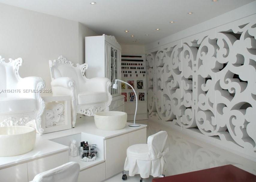 1100 West Ave #415, Miami Beach FL 33139
