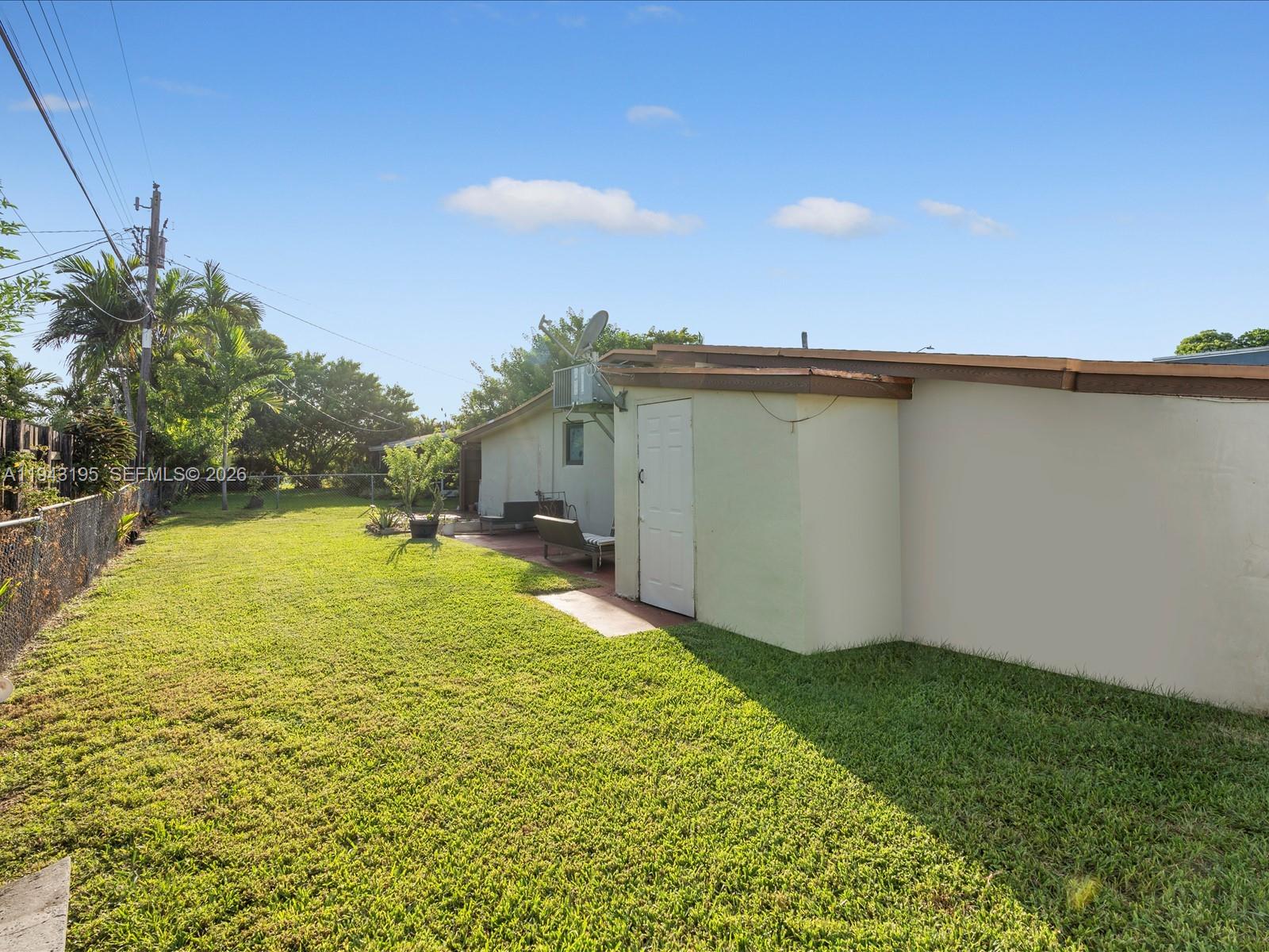 8840 SW 50th Ter, Miami FL 33165