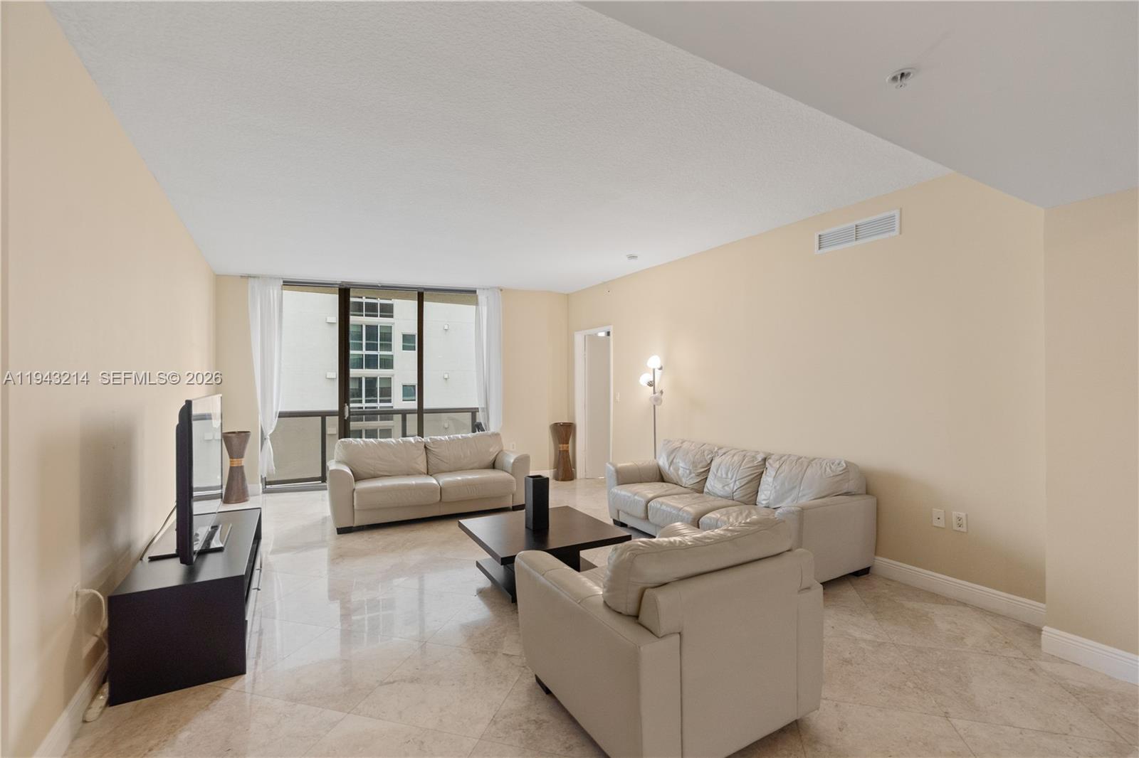 16275 Collins Ave #902, Sunny Isles Beach FL 33160