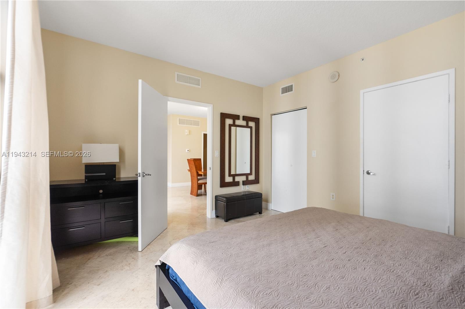 16275 Collins Ave #902, Sunny Isles Beach FL 33160