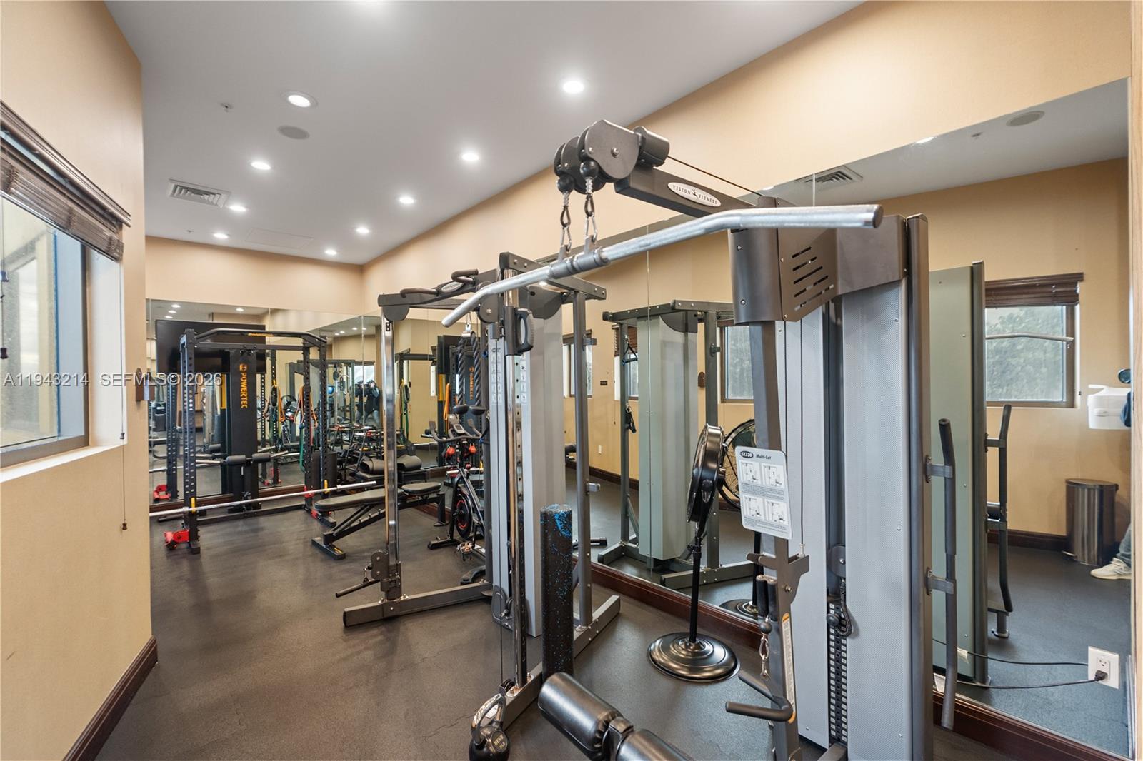 16275 Collins Ave #902, Sunny Isles Beach FL 33160