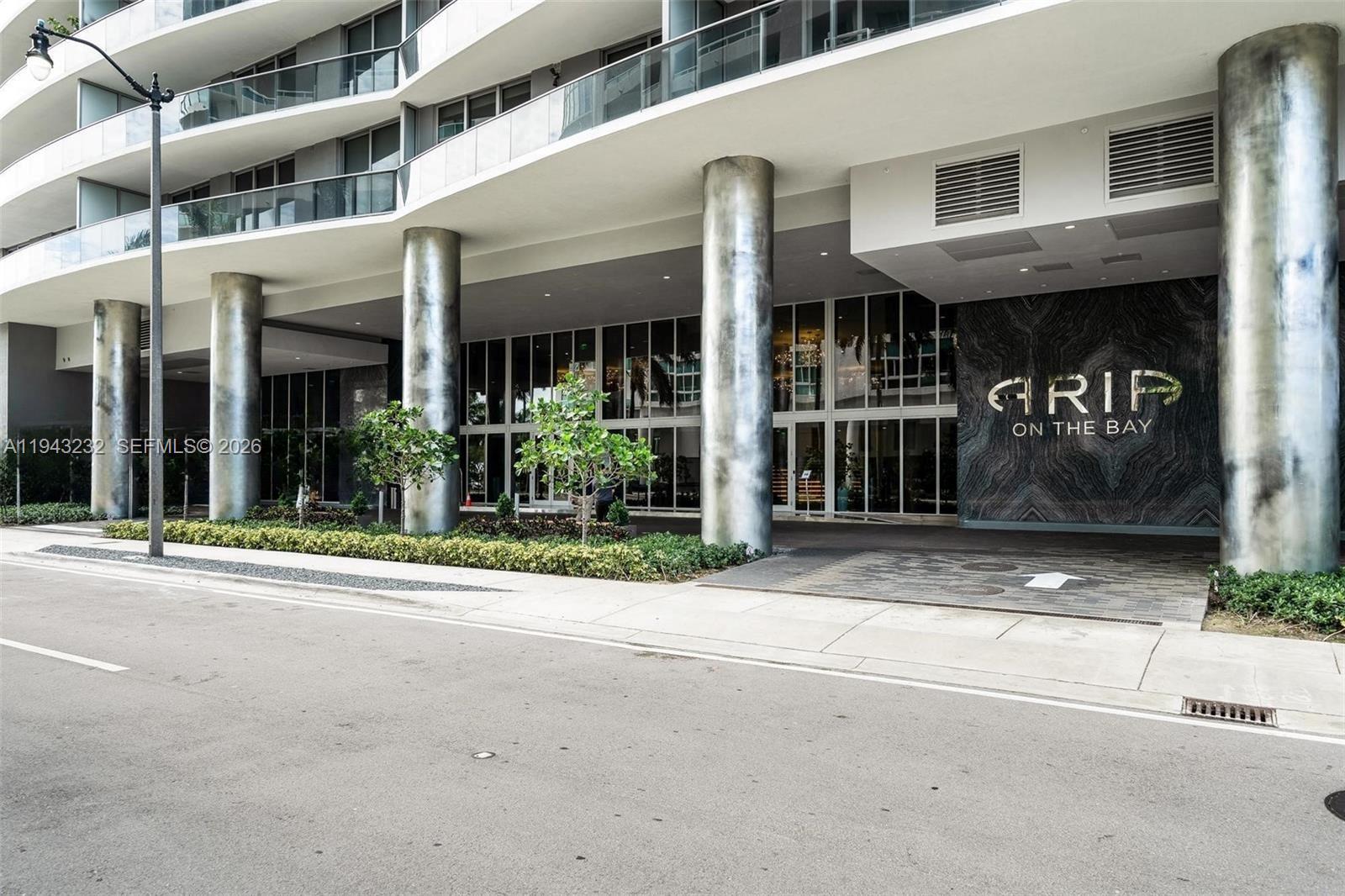 488 NE 18th St #1708, Miami FL 33132