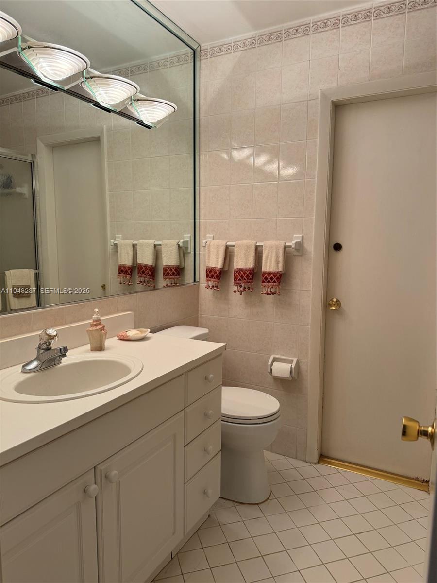 3440 NE 170th St, North Miami Beach FL 33160