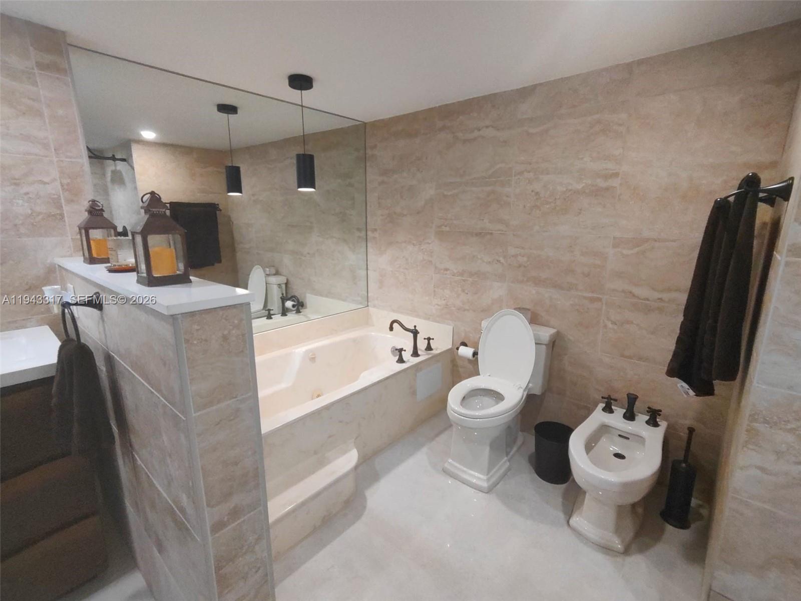 520 Brickell Key Dr #A1102, Miami FL 33131
