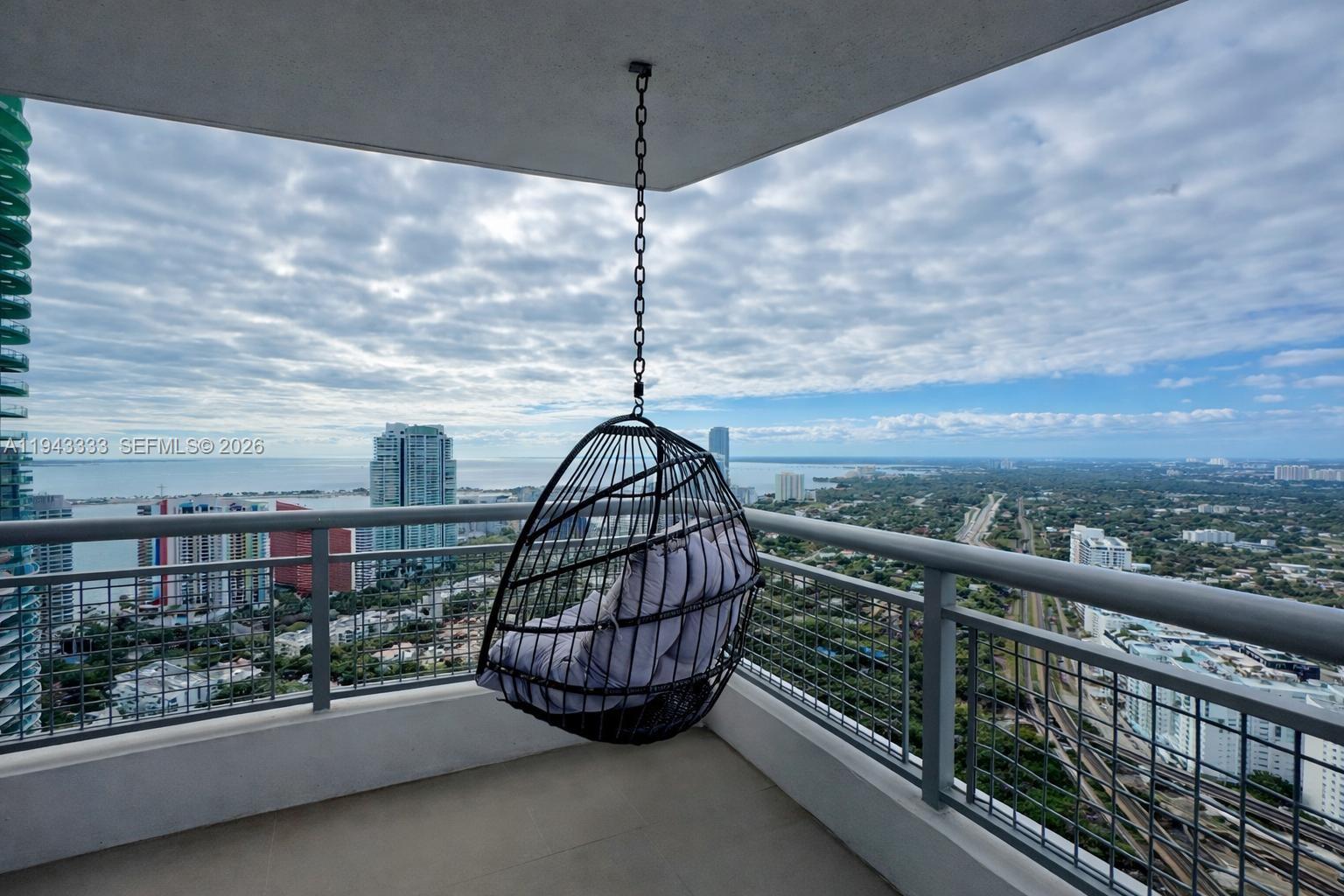 60 SW 13th St #4201, Miami FL 33130