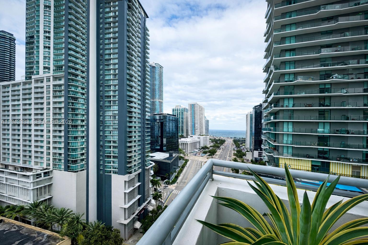 60 SW 13th St #4201, Miami FL 33130