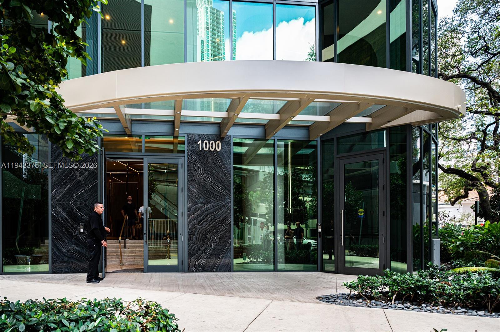 1000 Brickell Plz #1806, Miami FL 33131