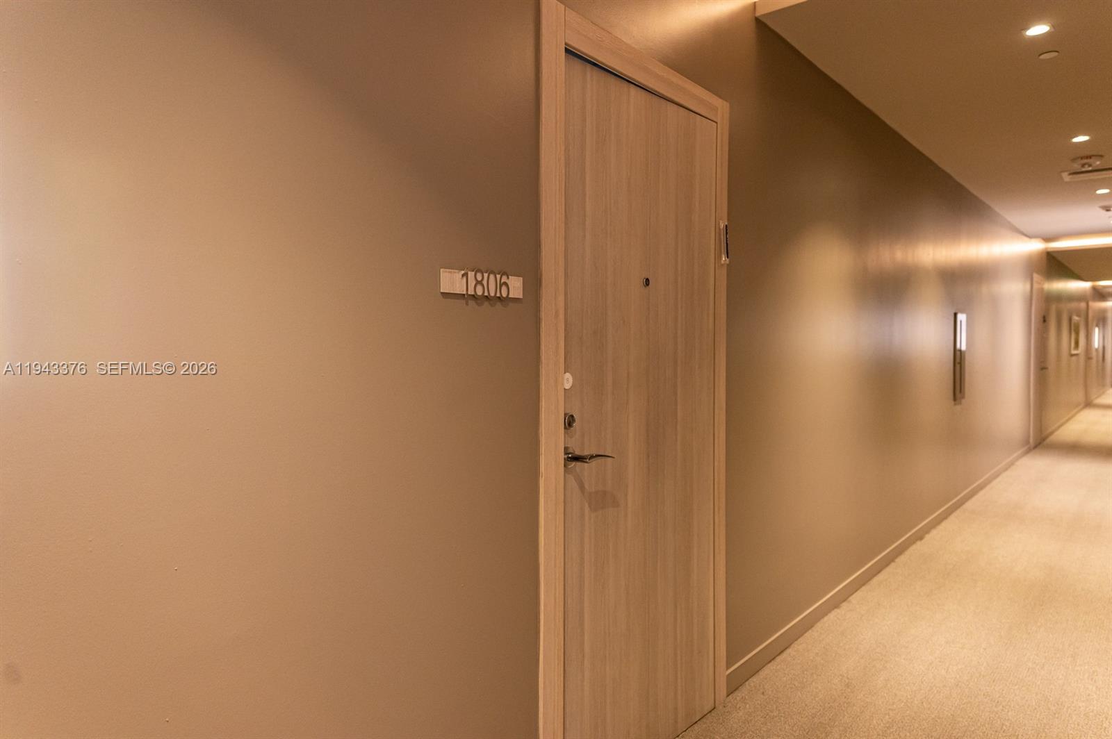 1000 Brickell Plz #1806, Miami FL 33131