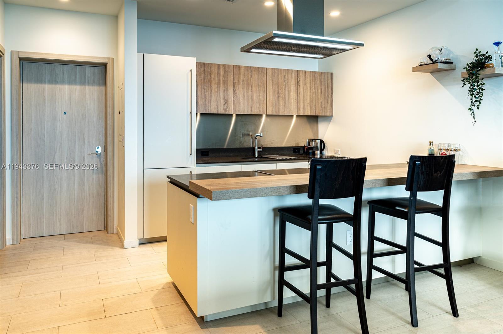 1000 Brickell Plz #1806, Miami FL 33131