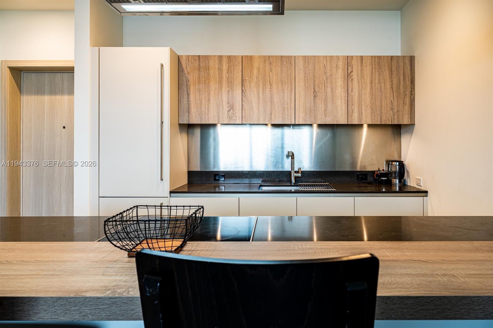 1000 Brickell Plz #1806, Miami FL 33131
