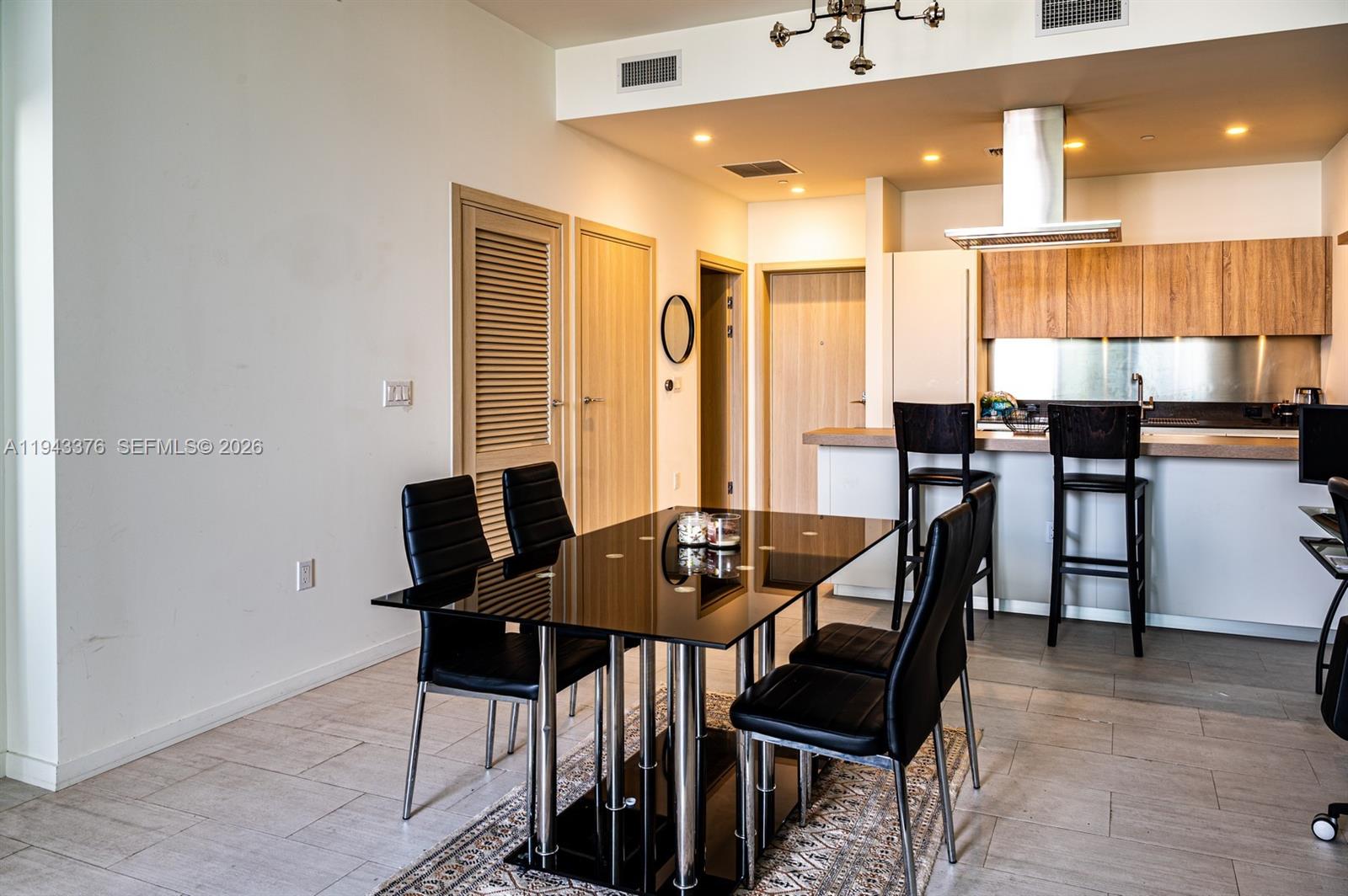 1000 Brickell Plz #1806, Miami FL 33131