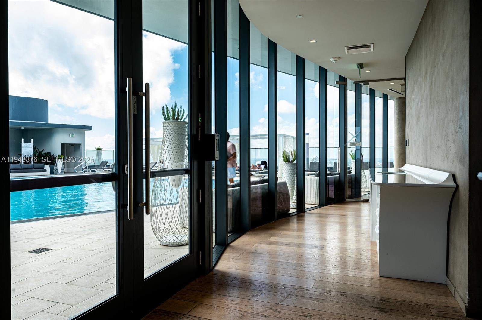 1000 Brickell Plz #1806, Miami FL 33131