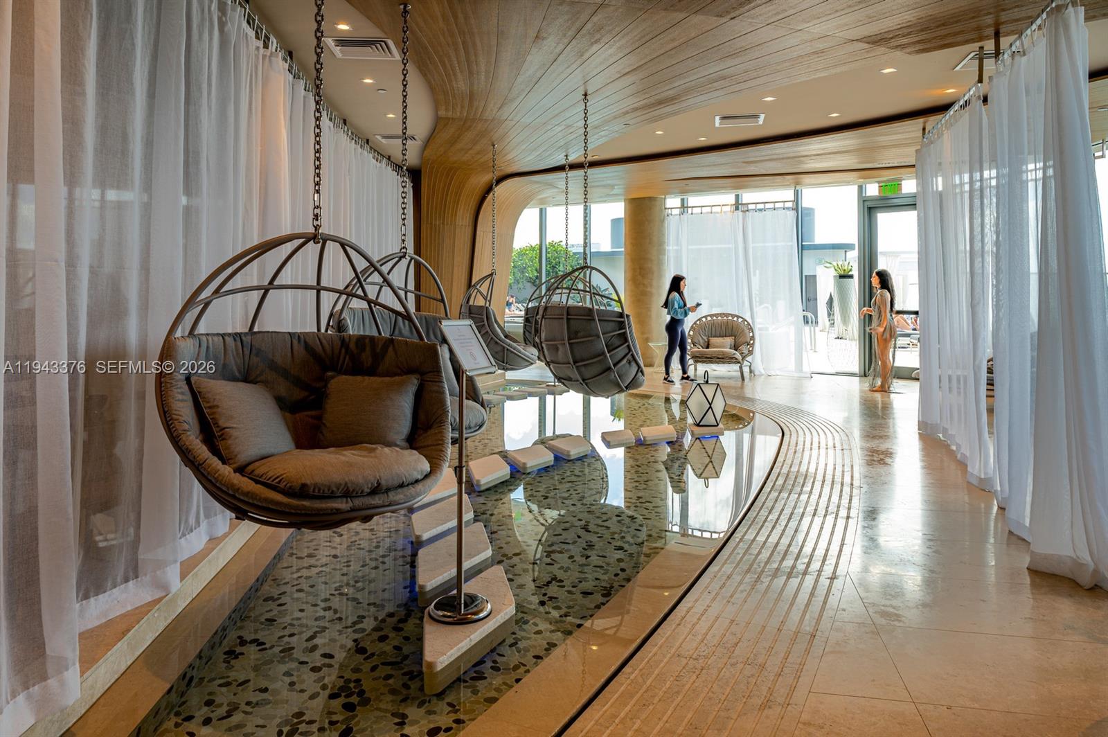 1000 Brickell Plz #1806, Miami FL 33131