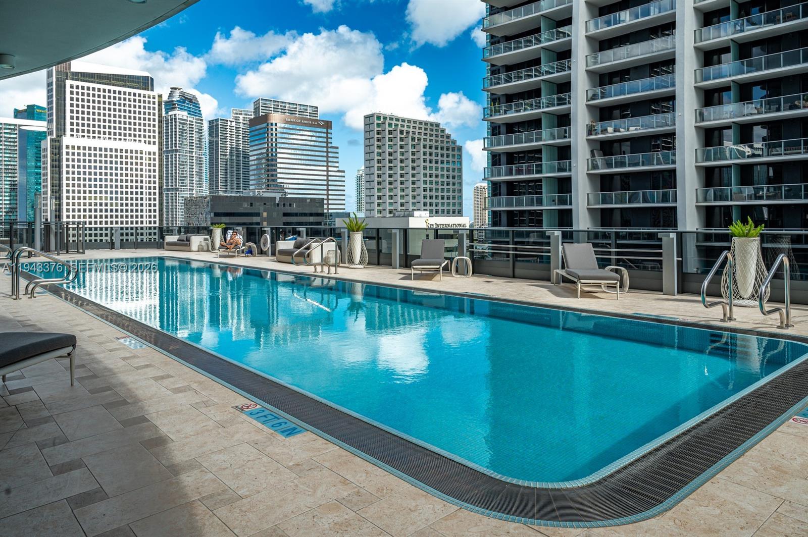 1000 Brickell Plz #1806, Miami FL 33131