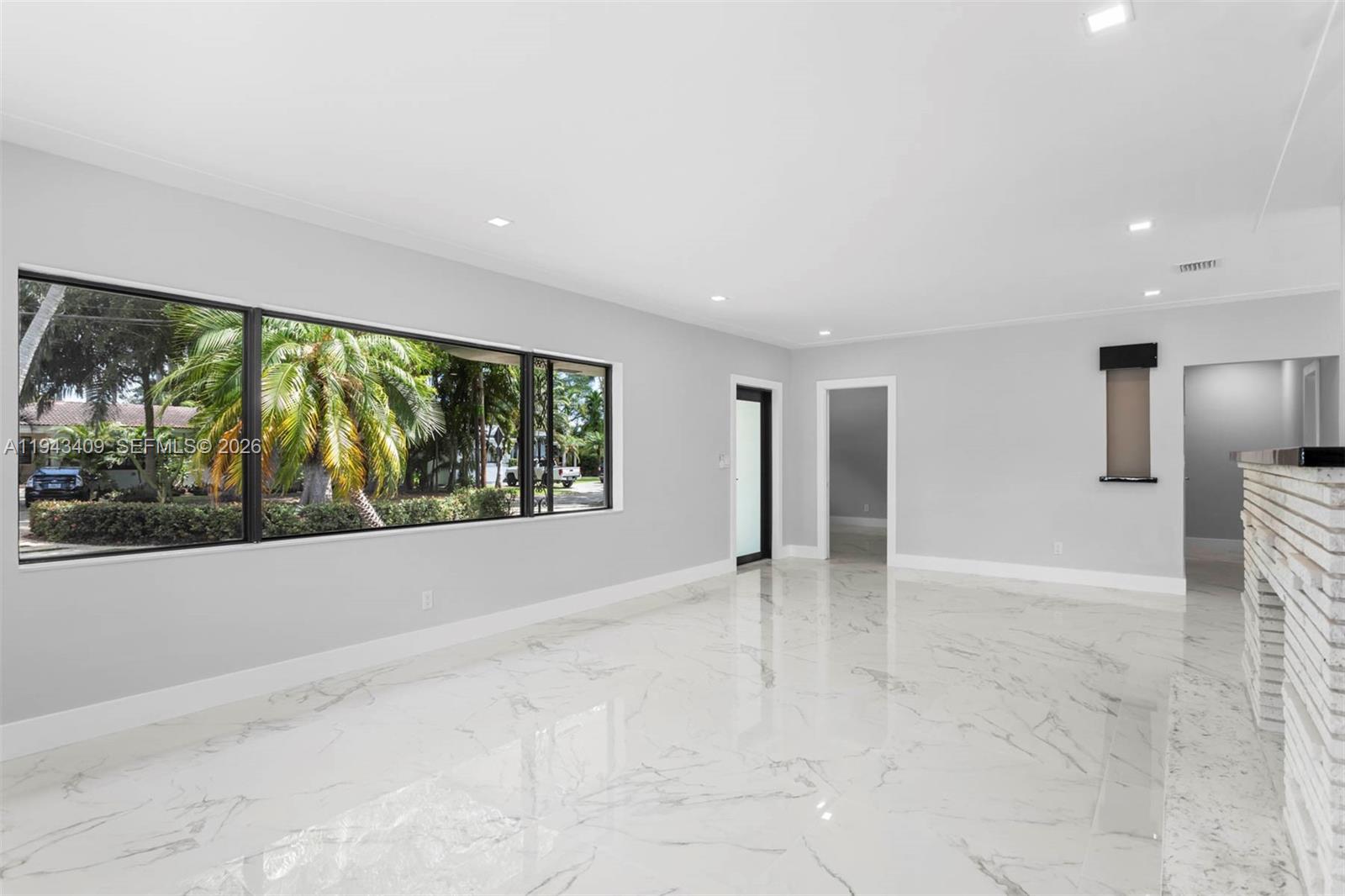 260 NW 86th St, El Portal FL 33150