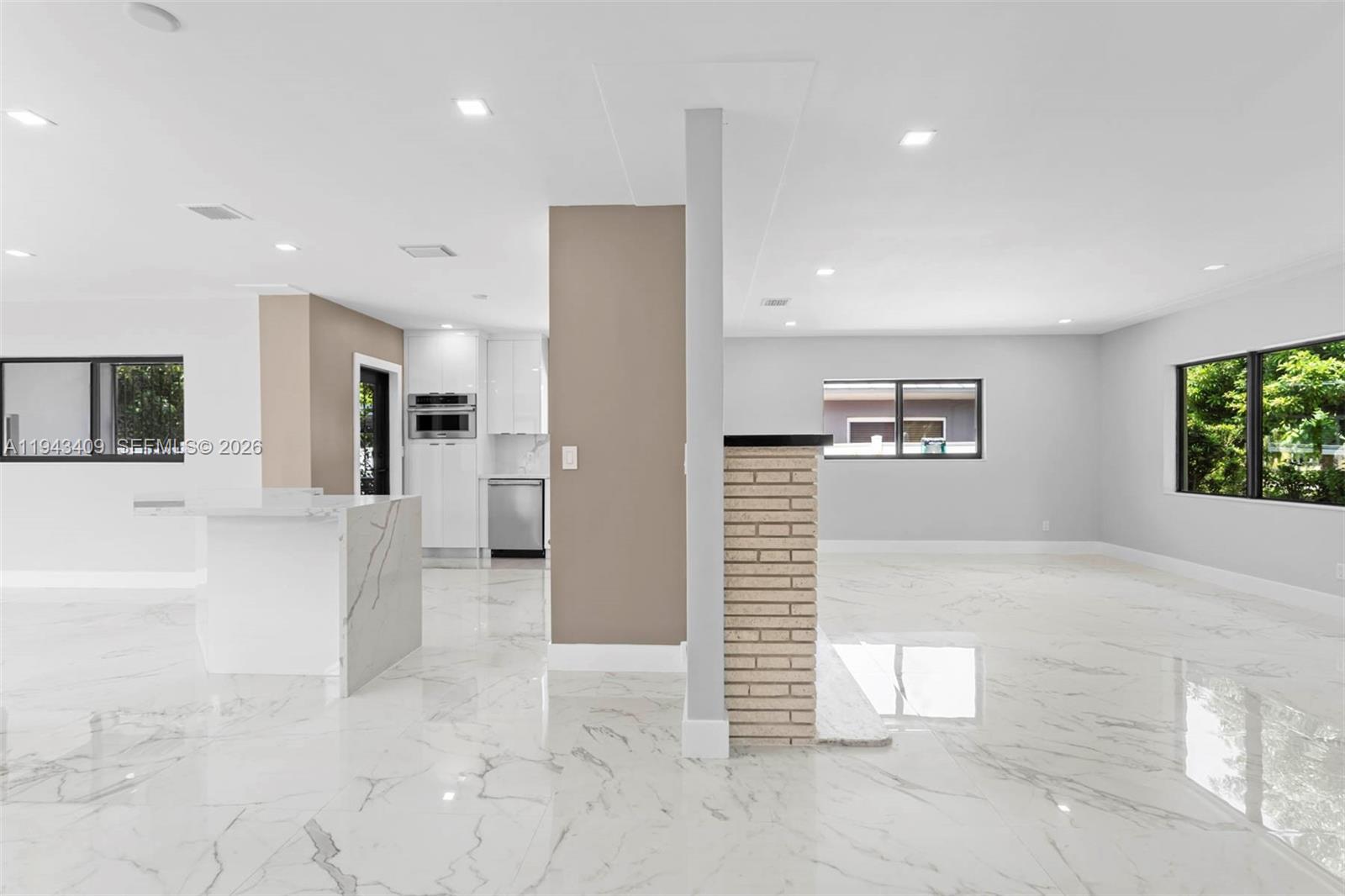 260 NW 86th St, El Portal FL 33150