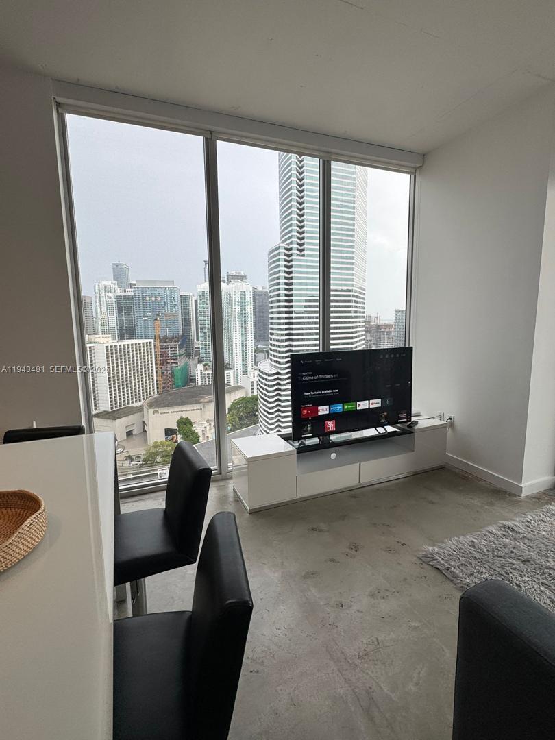 151 SE 1st St #2811, Miami FL 33131