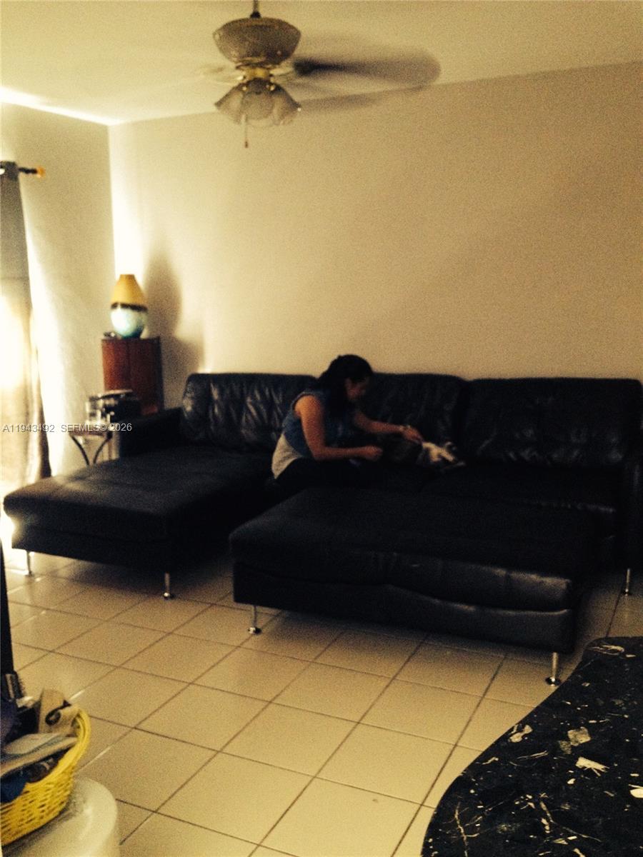 15448 SW 92nd St, Miami FL 33196