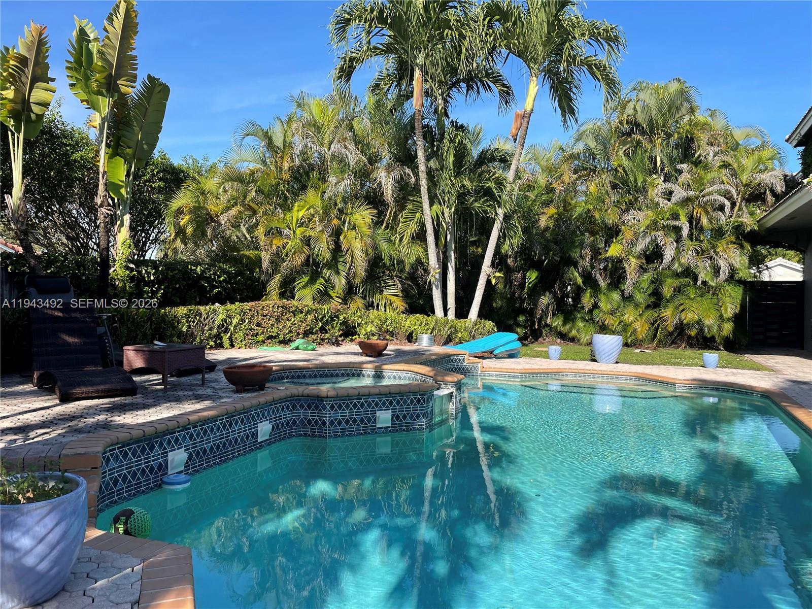 15448 SW 92nd St, Miami FL 33196