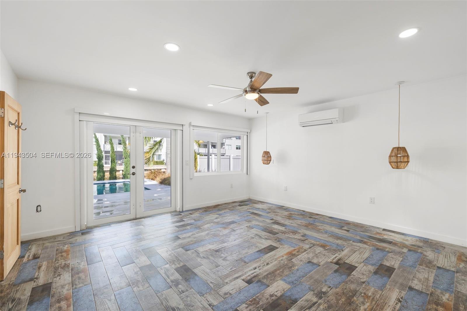 1895 Ixora Rd, North Miami FL 33181