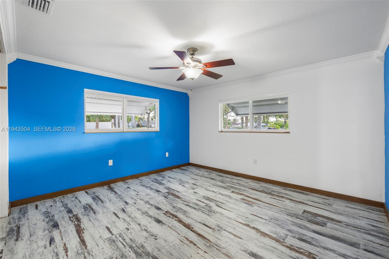 1895 Ixora Rd, North Miami FL 33181