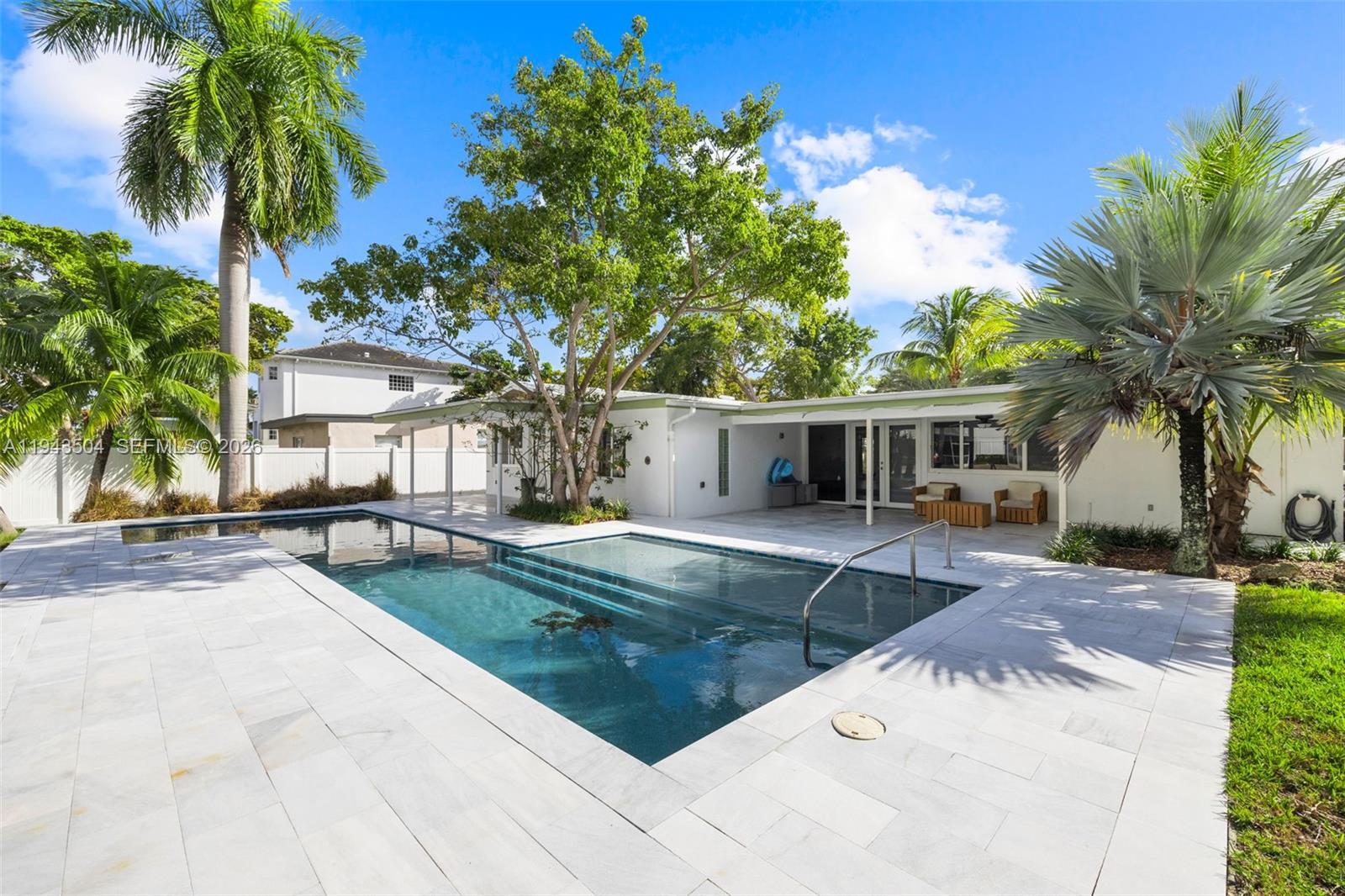 1895 Ixora Rd, North Miami FL 33181