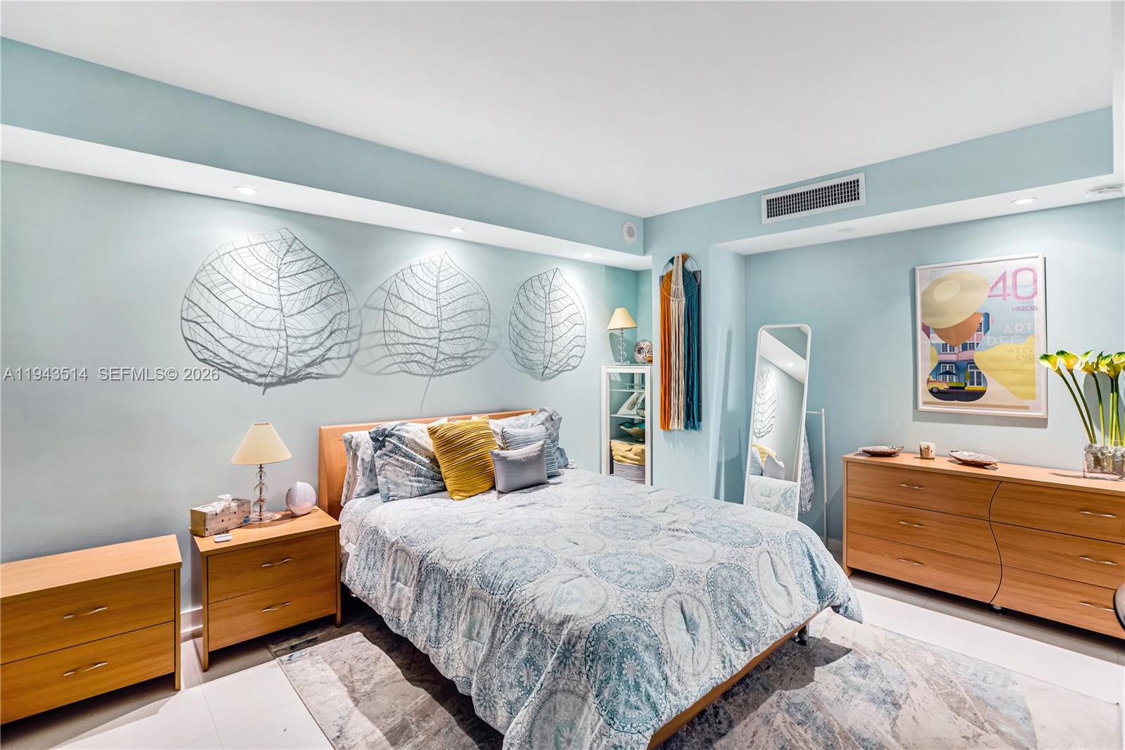 10155 Collins Avenue #606, Bal Harbour FL 33154