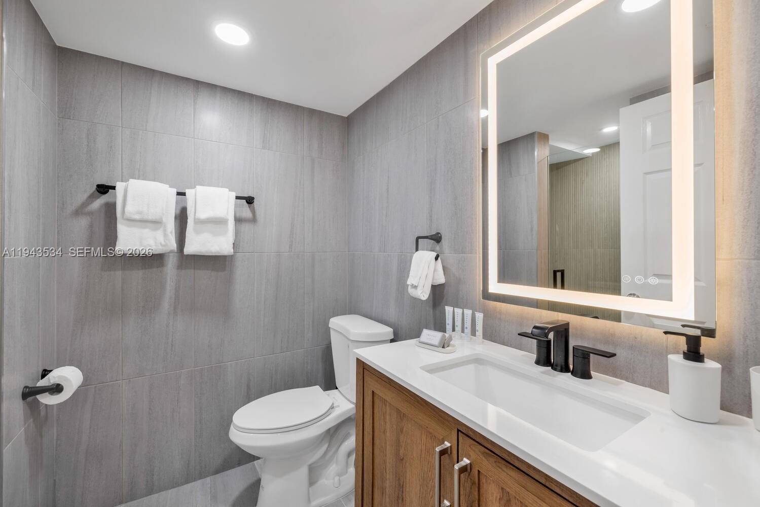 5445 Collins Ave #M9 M10 M11 M12, Miami Beach FL 33140