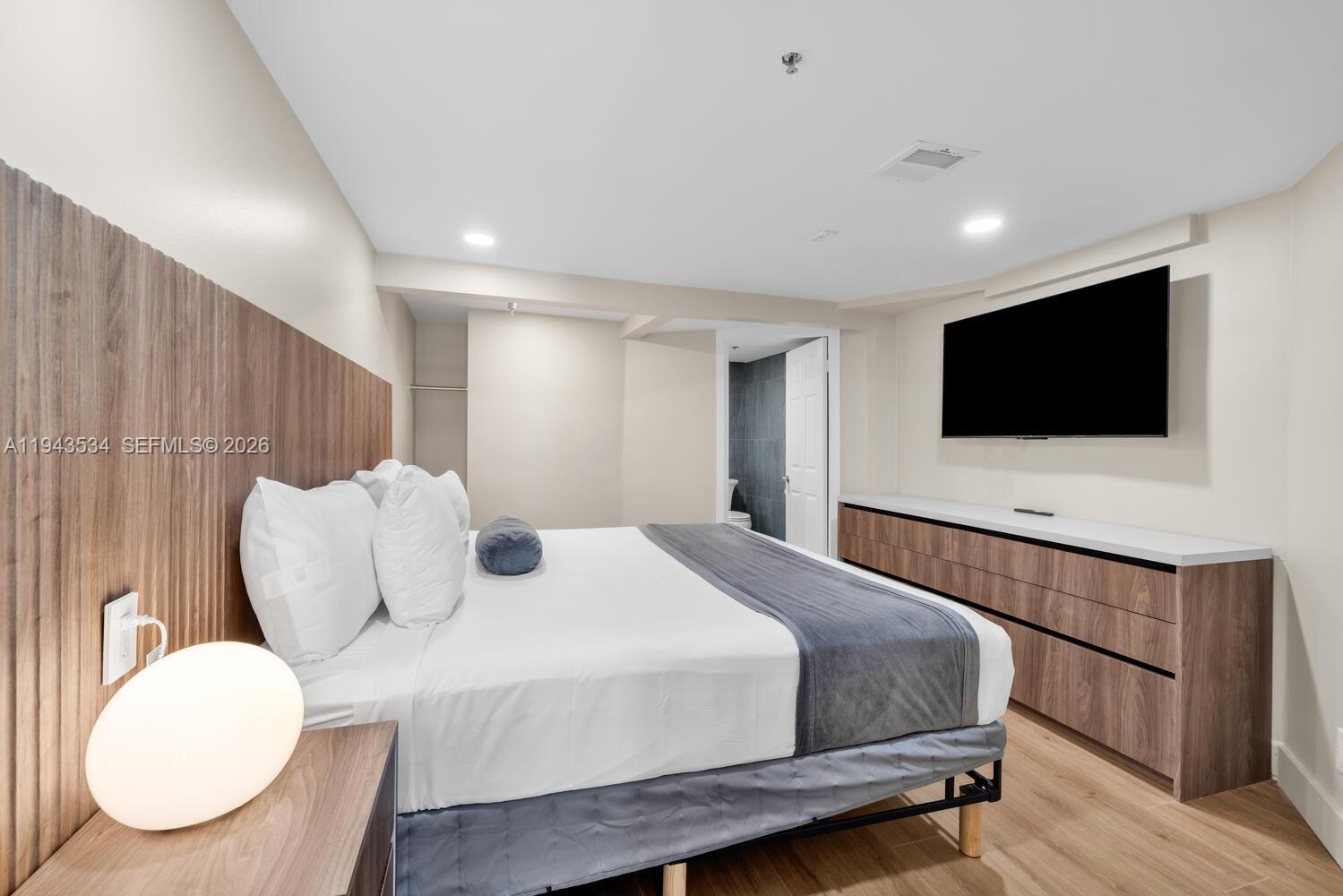 5445 Collins Ave #M9 M10 M11 M12, Miami Beach FL 33140