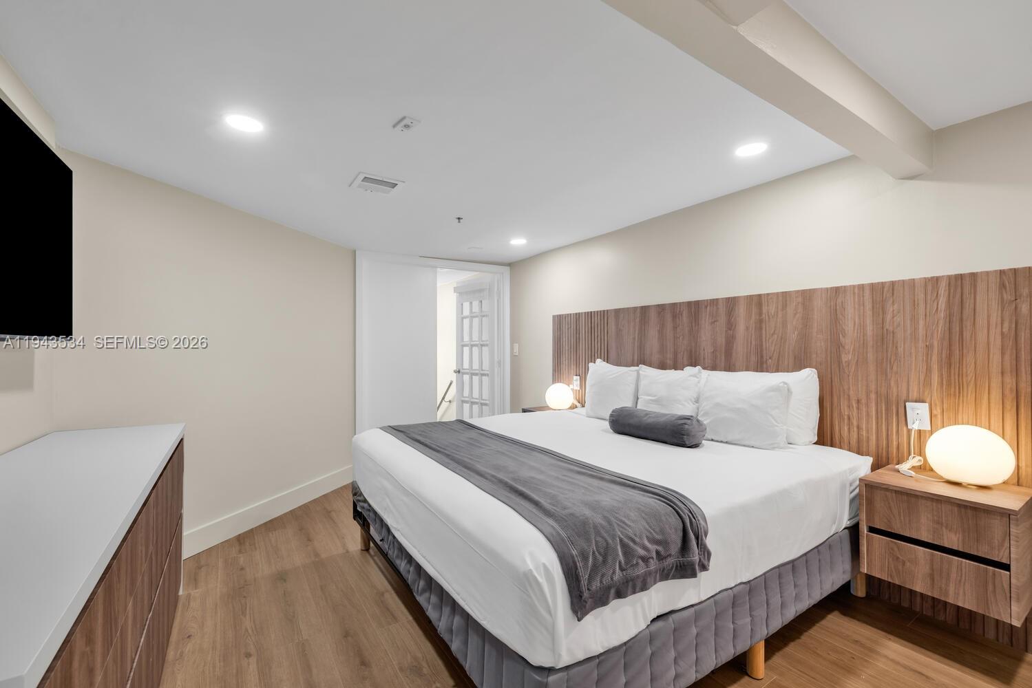 5445 Collins Ave #M9 M10 M11 M12, Miami Beach FL 33140