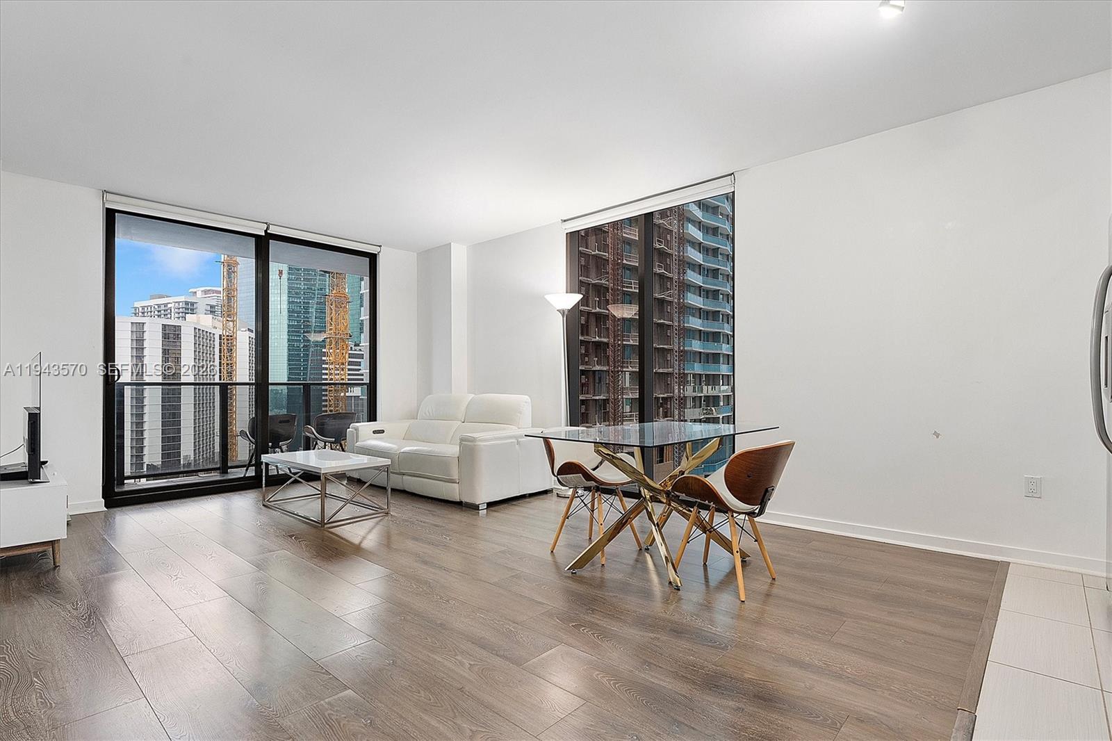 31 SE 6th St #2008, Miami FL 33131