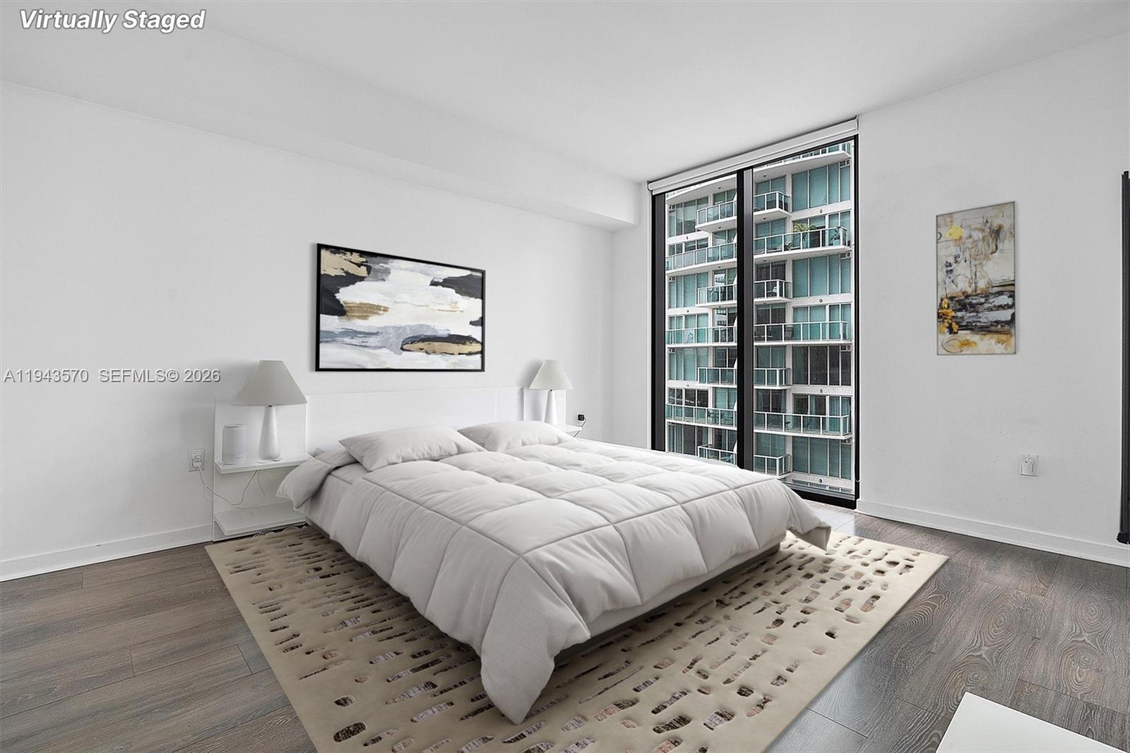 31 SE 6th St #2008, Miami FL 33131