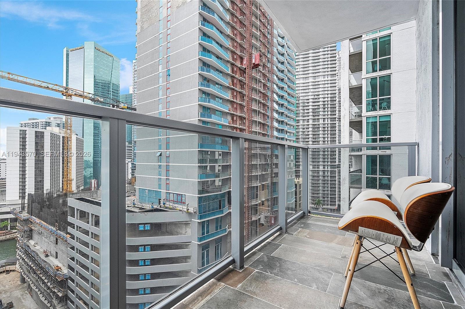 31 SE 6th St #2008, Miami FL 33131