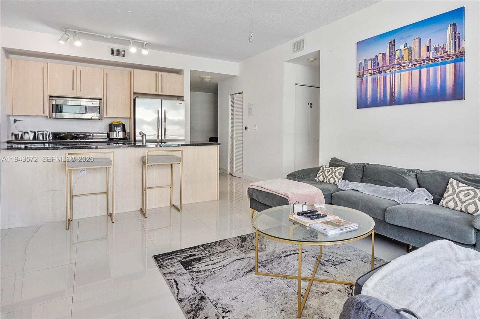 79 SW 12th St #3809S, Miami FL 33130