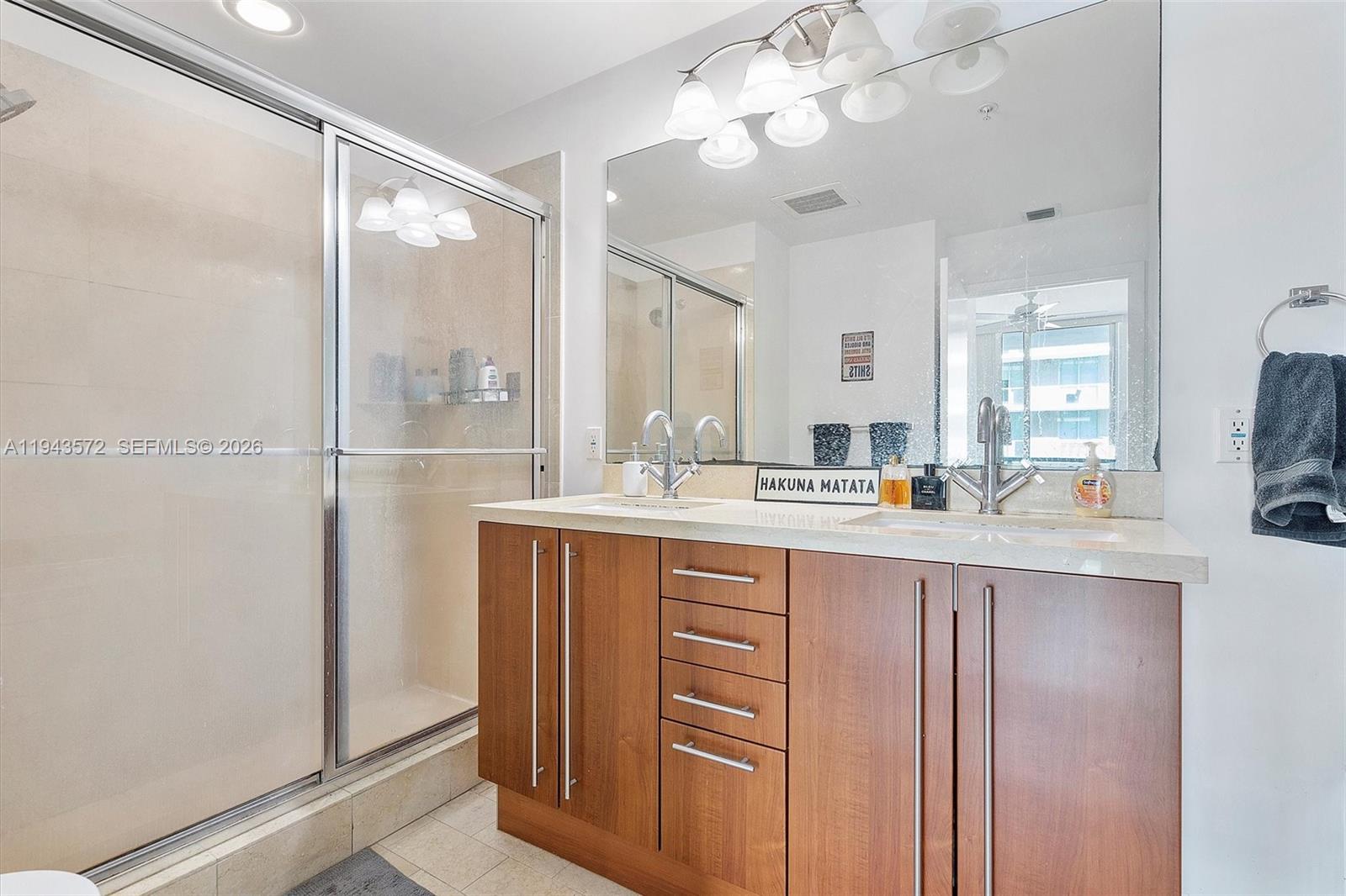 79 SW 12th St #3809S, Miami FL 33130